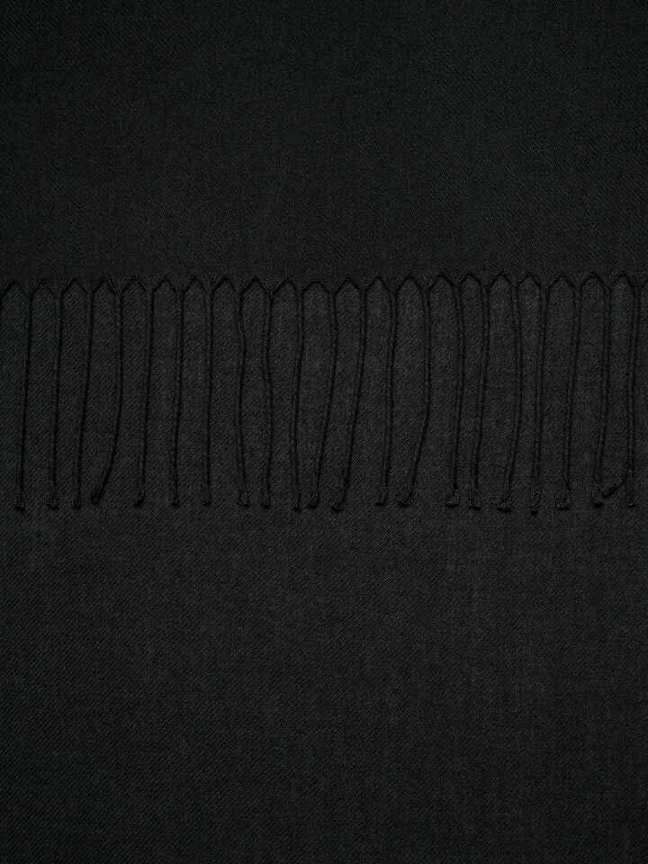 Écharpe preta - null - Preto | Sisley image number 2